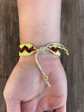 Load image into Gallery viewer, Beaded Bracelet
