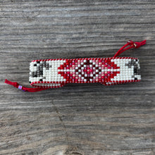 Load image into Gallery viewer, Beaded Bracelet
