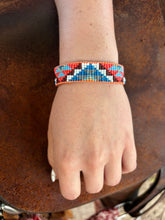 Load image into Gallery viewer, Beaded Bracelet
