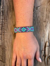 Load image into Gallery viewer, Beaded Bracelet
